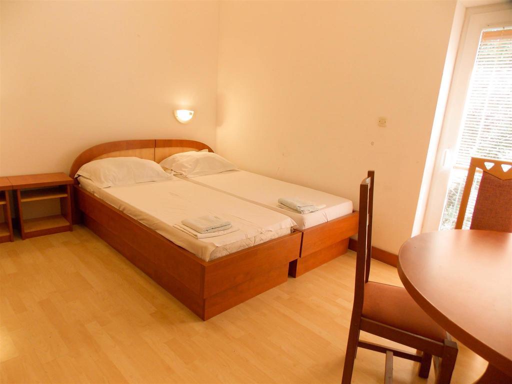 נובליה Apartments Frane (Adults Only) חדר תמונה